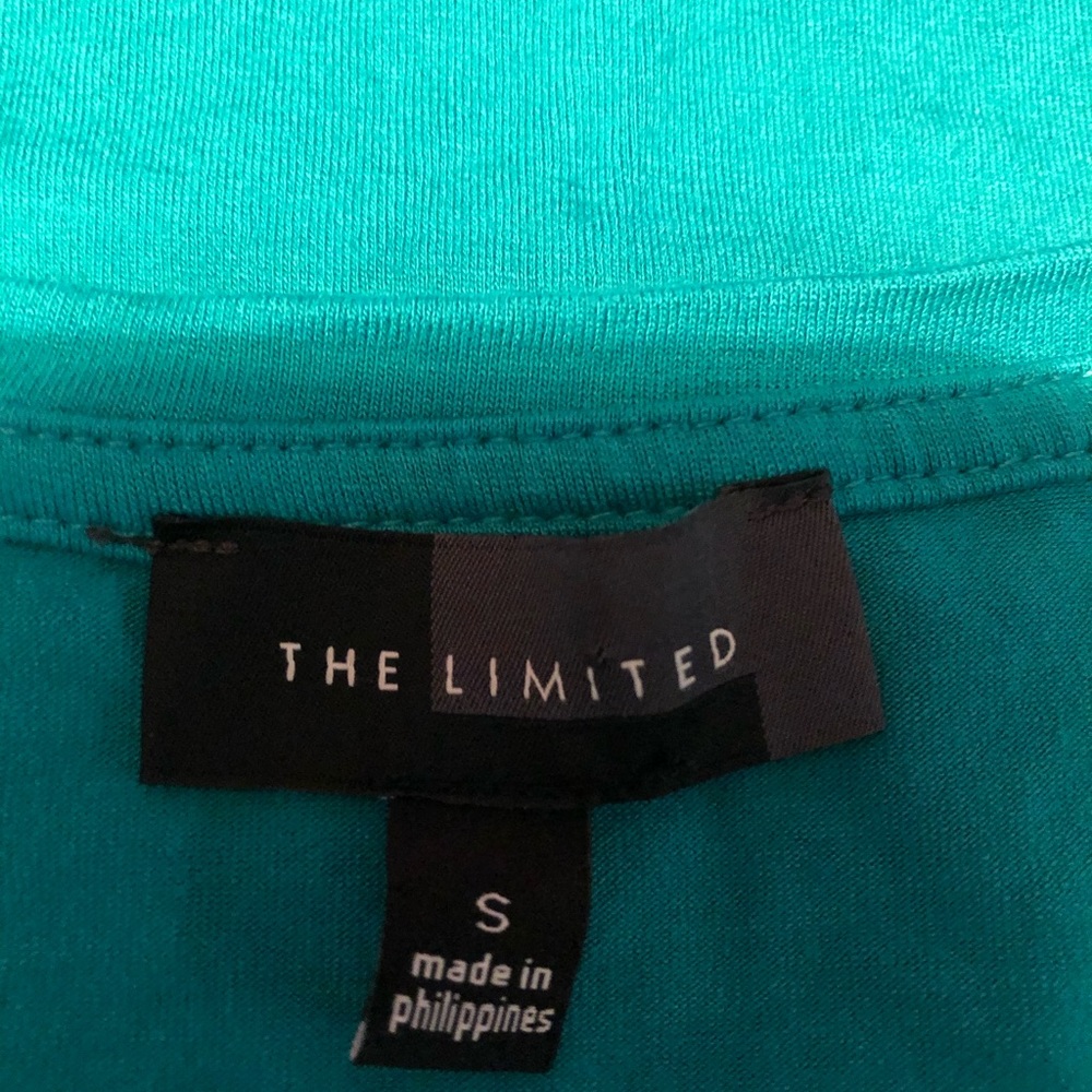The Limited Sheer Shoulder Short Sleeve Shirt - Picture 3 of 3